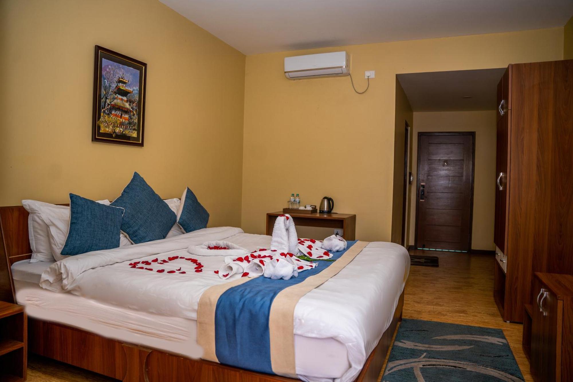 Hotel Glory Garden Pokhara Quarto foto