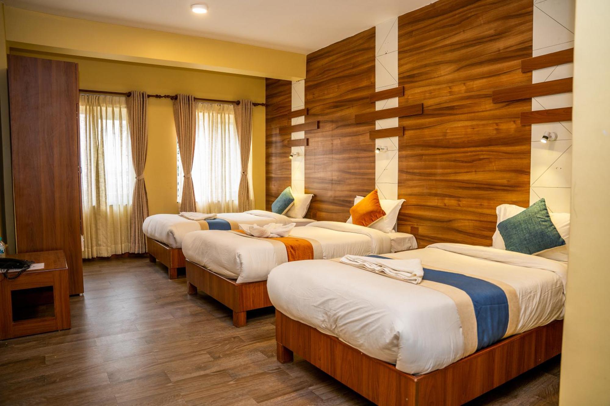 Hotel Glory Garden Pokhara Quarto foto