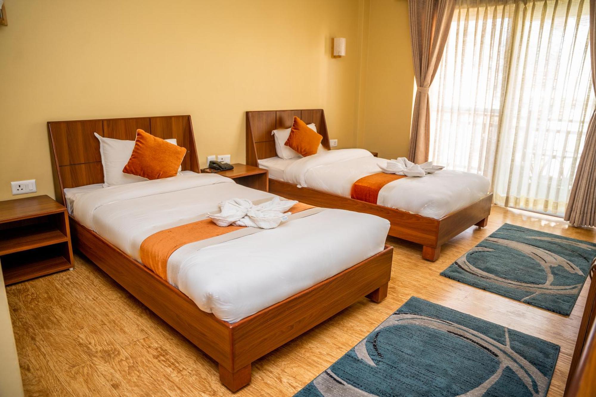 Hotel Glory Garden Pokhara Quarto foto