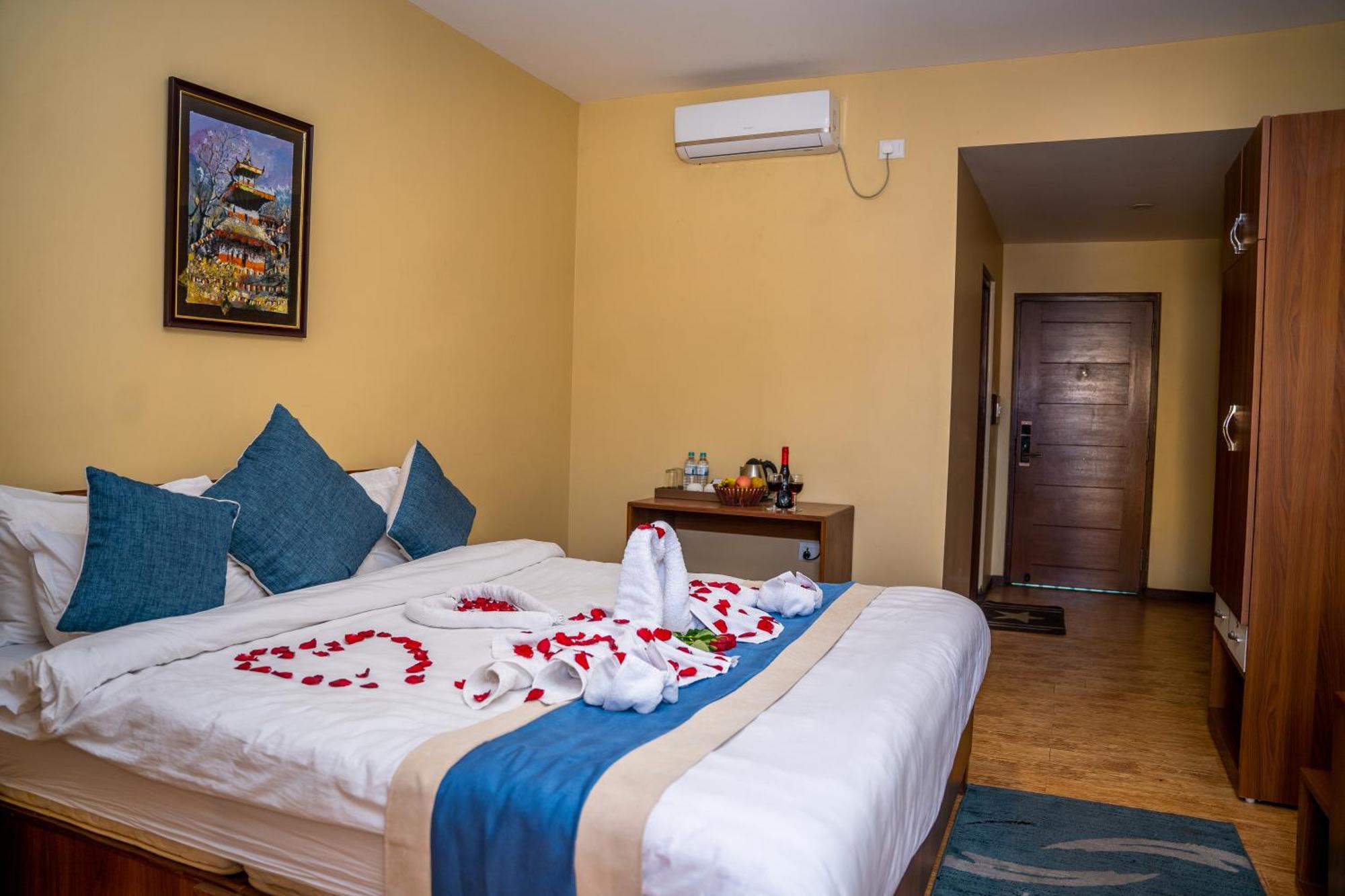 Hotel Glory Garden Pokhara Quarto foto
