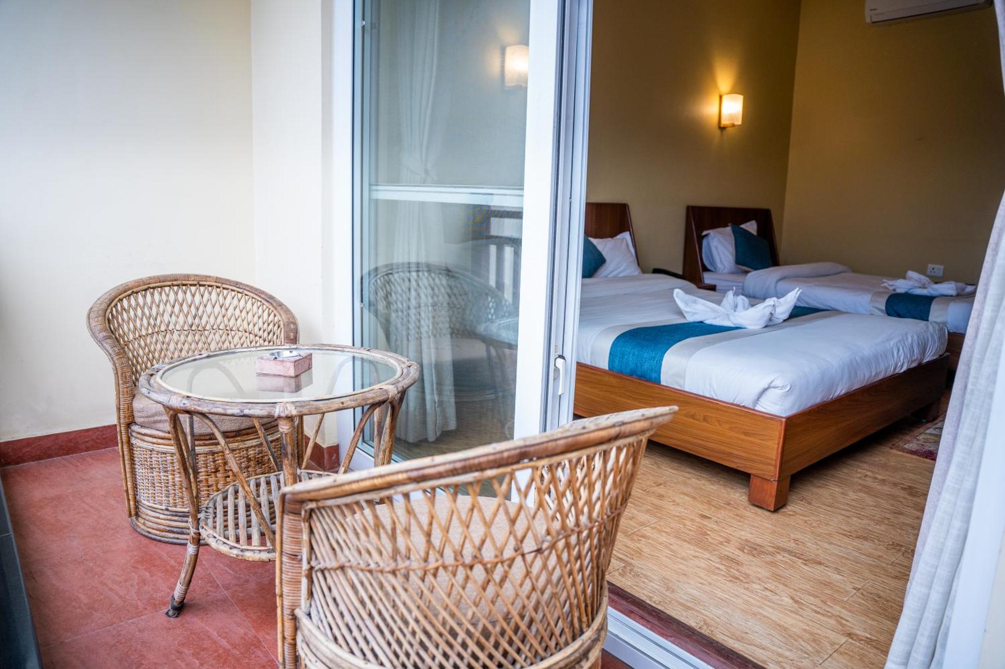Hotel Glory Garden Pokhara Quarto foto