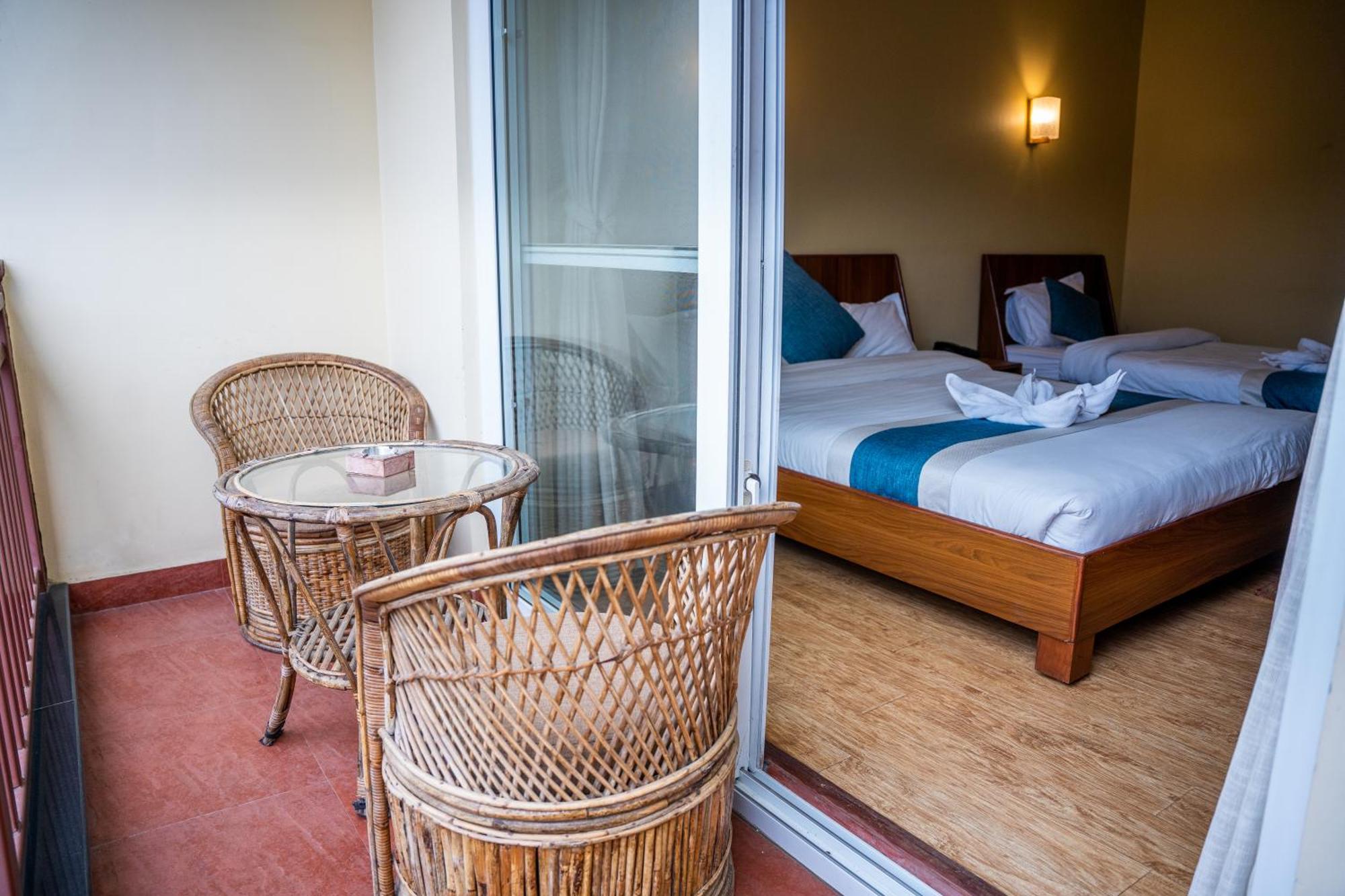 Hotel Glory Garden Pokhara Quarto foto